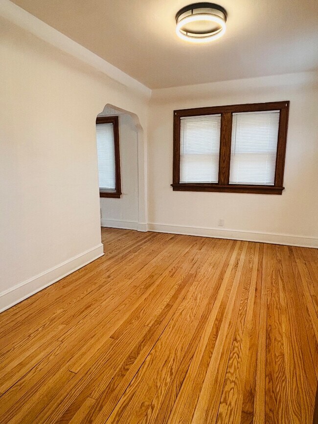 Building Photo - 7126 W Congress St