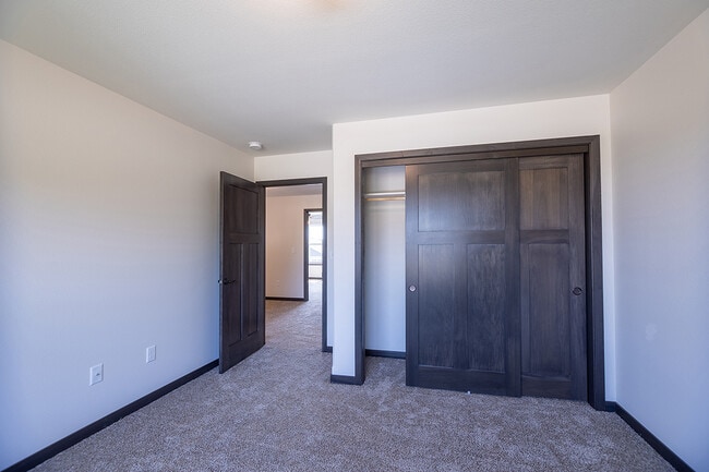 Building Photo - 3406 Green Pastures Ln