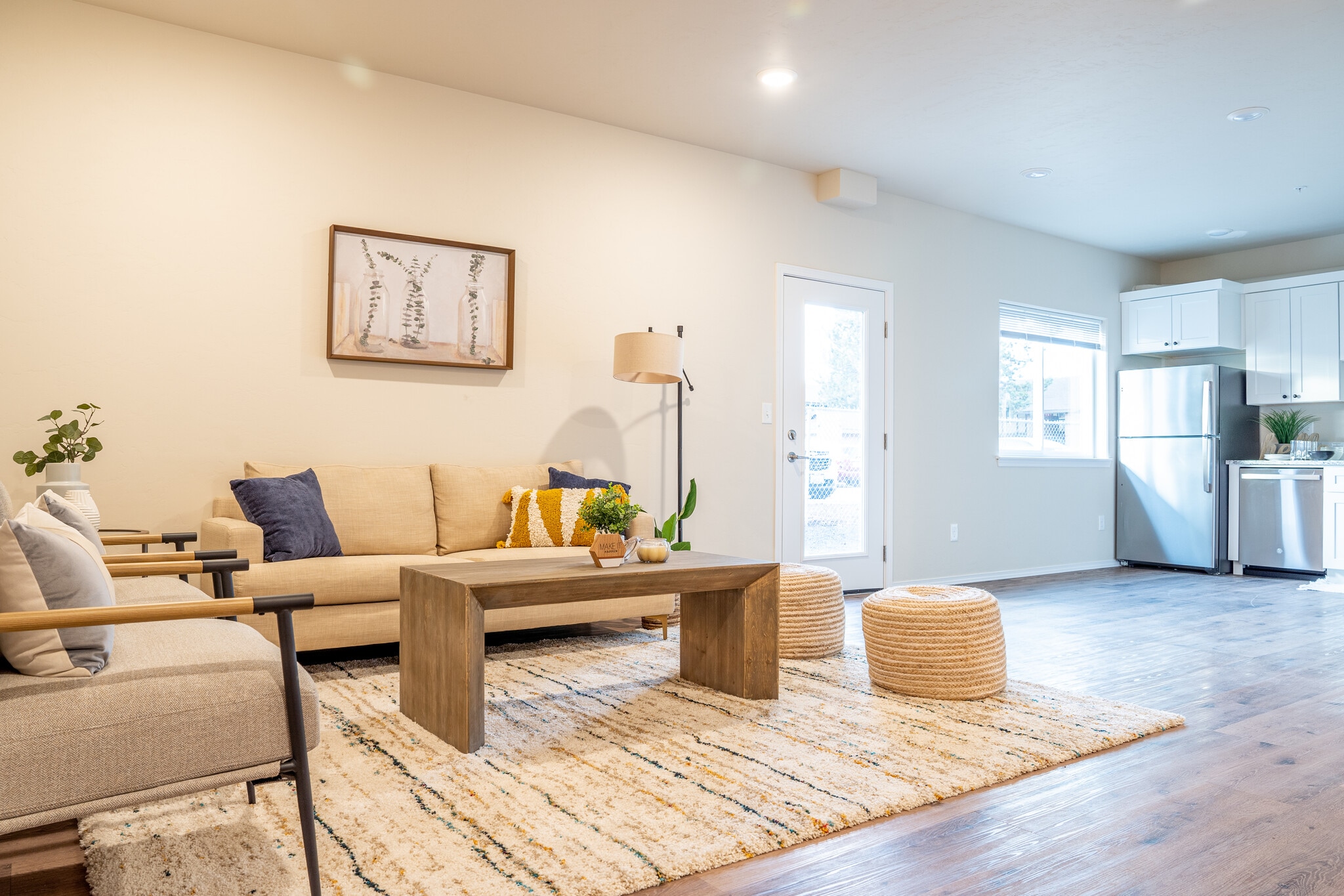 Open Living Area - Skyline Apartments, LLC