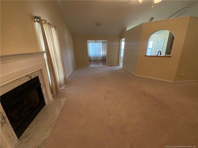 Building Photo - 6501 Ryefield Dr