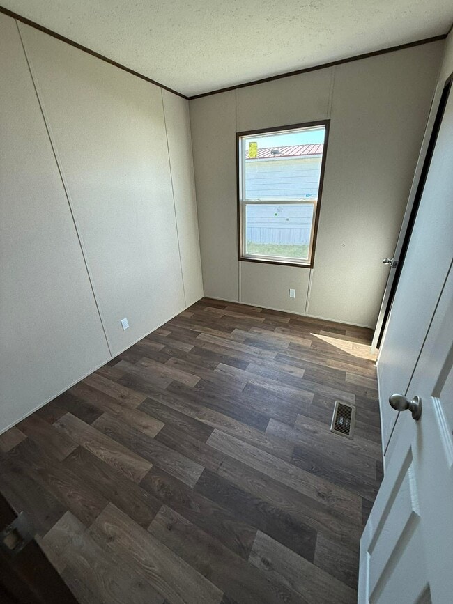 Building Photo - Brand New 2026 Mobile Home
