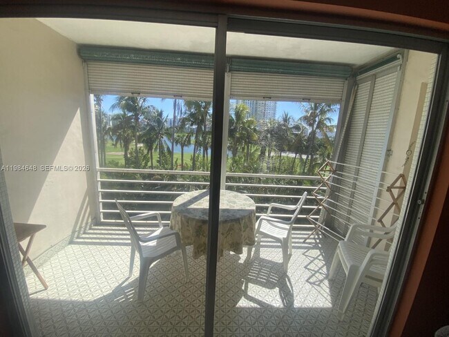 Building Photo - 200 NE 14th Ave