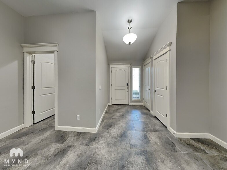 Building Photo - 18109 Manera Wy