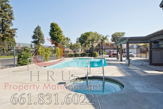 Building Photo - SW  gated community- condo 1bed-1.bath