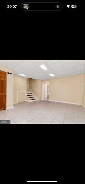 Building Photo - 1501 King Philip Cir