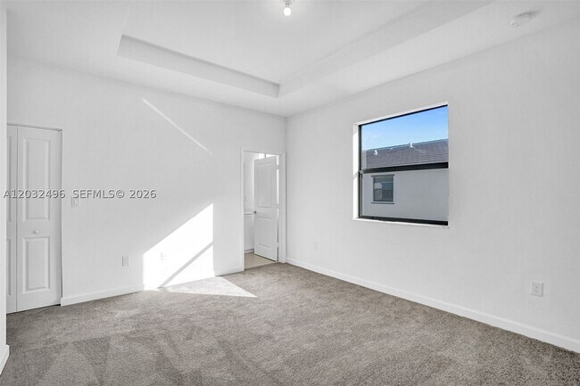 Building Photo - 2542 SE 29th Dr