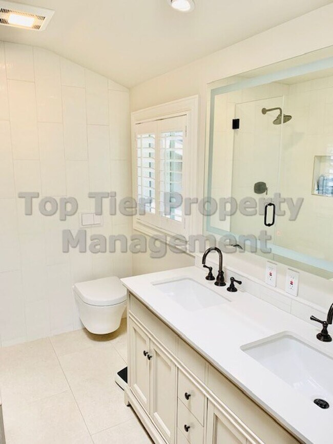 Building Photo - Stunning 4 Bed/3 Bath (plus Office), 3,230 Sqft single-family house at end of cul-de-sac and on l...