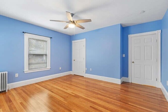 Building Photo - 7 Perham St