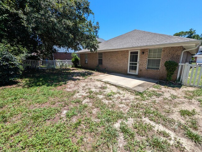 Building Photo - 1020 Freeport Ct