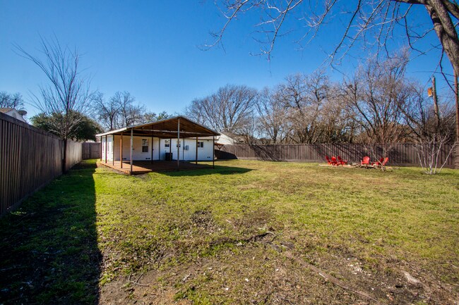 Building Photo - 2817 Crest Ridge Dr