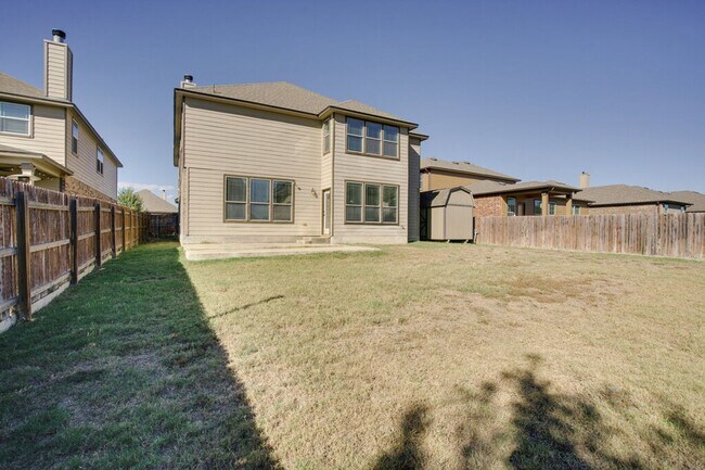 Building Photo - 343 Alamosa Dr