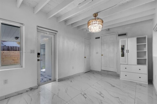 Building Photo - 719 Lenox Ave.