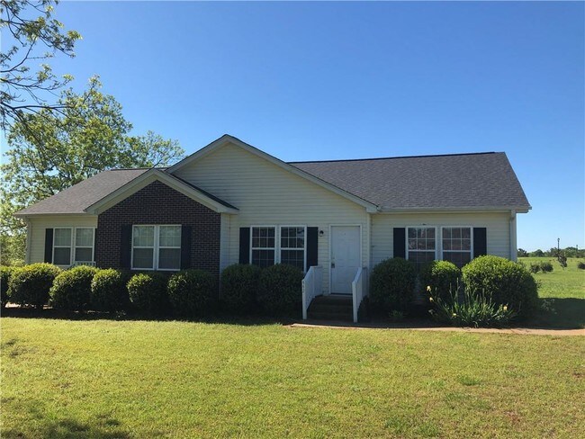 Primary Photo - 434 Hunt Rd