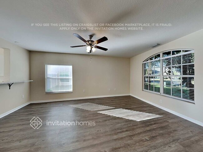 Building Photo - 7108 49th Pl E