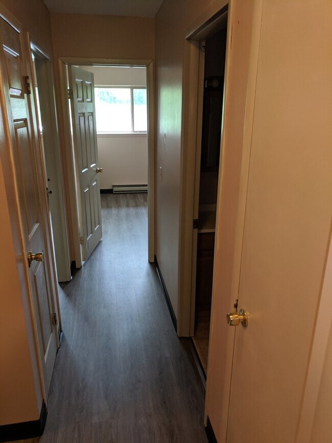 Hallway - 124 Quarry Hill Rd