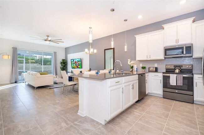 Building Photo - 8885 Cabot Cliffs Dr
