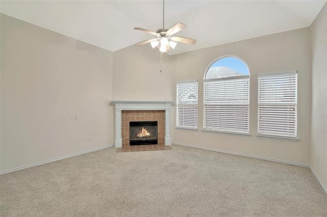 Building Photo - 9205 Regal Oaks Dr