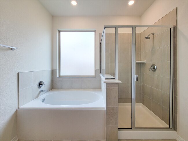 Building Photo - 2809 Cordova Hl Dr