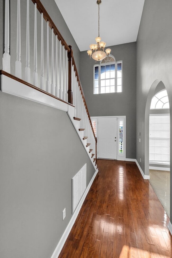 Building Photo - HUGE HOME IN CAIN RIDGE AT AN AMAZING PRIC...