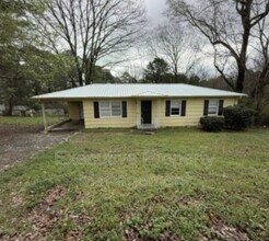 Building Photo - 2245 3rd St NE