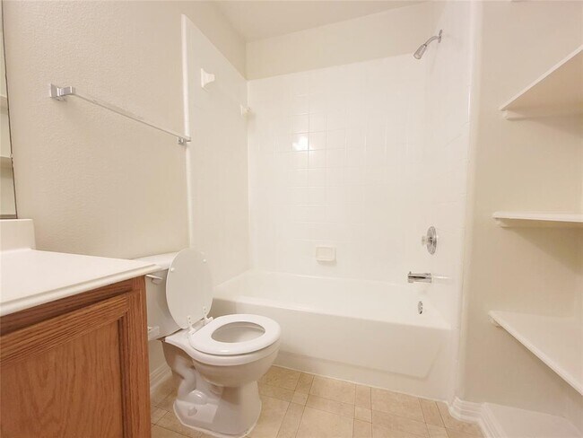 Building Photo - 6708 Kilt Ct