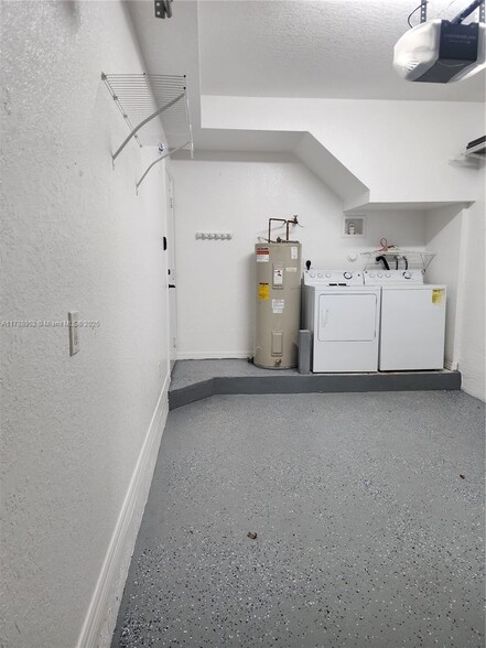 Building Photo - 11392 NW 34th Pl