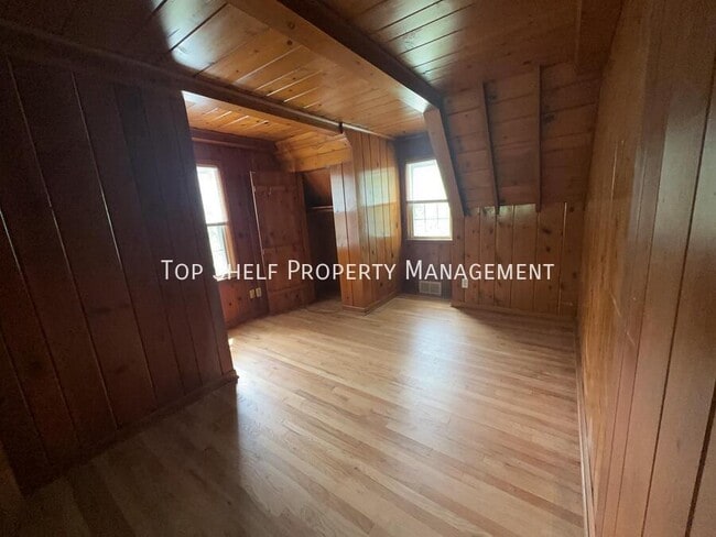 Building Photo - 6103 Dagle Dr