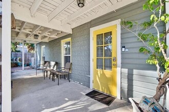 Building Photo - 509 29th Ave S