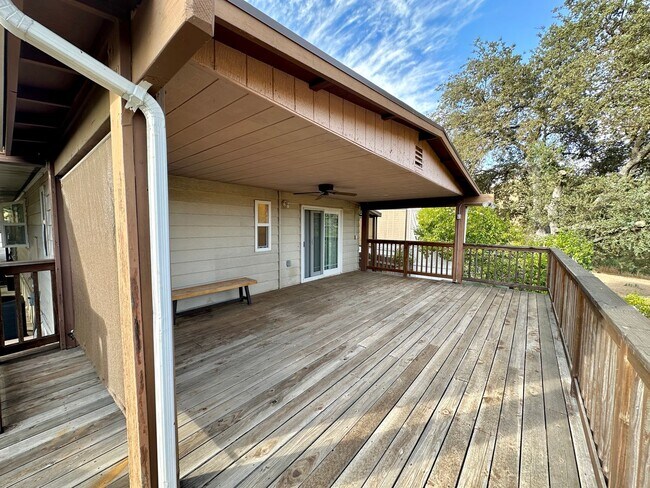 Building Photo - 4366 Valley Ln