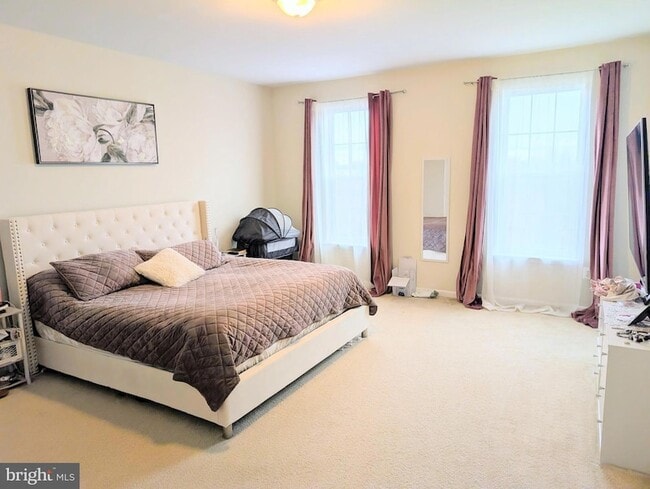 Building Photo - 9543 Center St