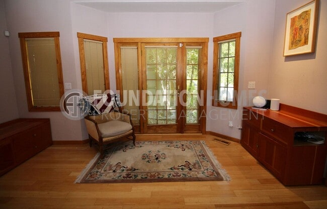 Building Photo - FURNISHED - Enjoy this little piece of par...