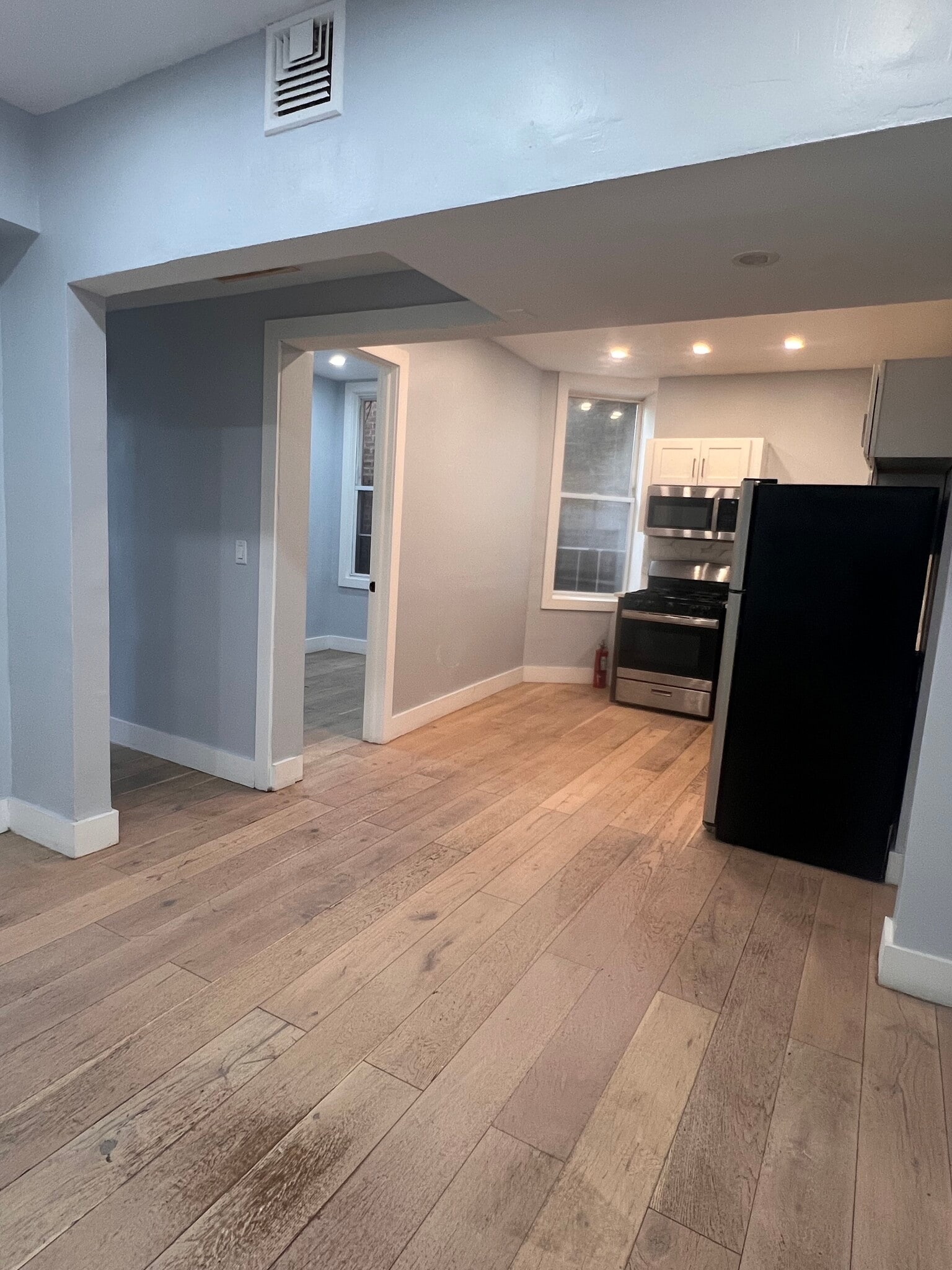 Building Photo - 182 Ocean Ave