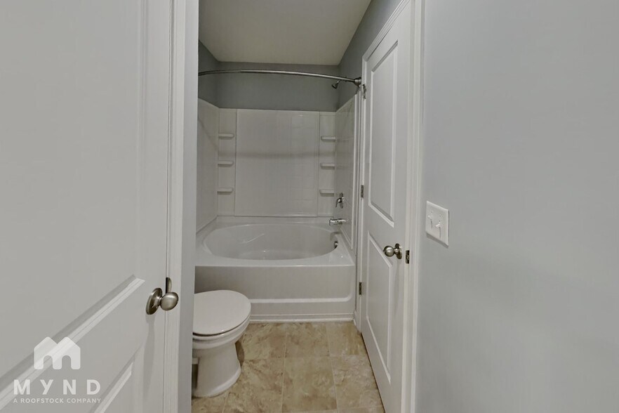 Building Photo - 808 Derby Downs Ct
