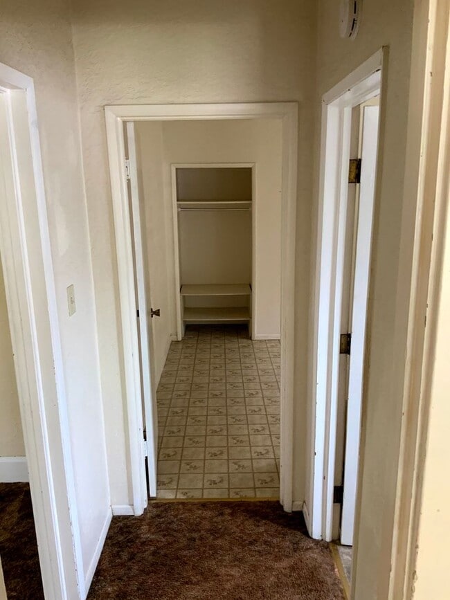 Building Photo - 3 Bedroom in Whiteaker Neighborhood