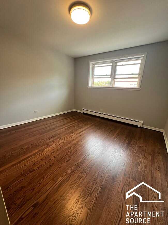 Building Photo - 8644 Skokie Blvd