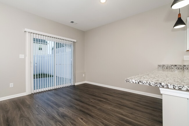 Building Photo - 2057 N Sarah Dr