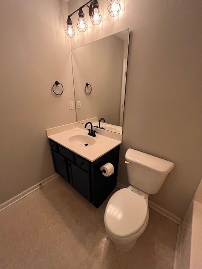 Building Photo - Welcome to this well-appointed 3-bedroom, 2-bath home in Leland, NC