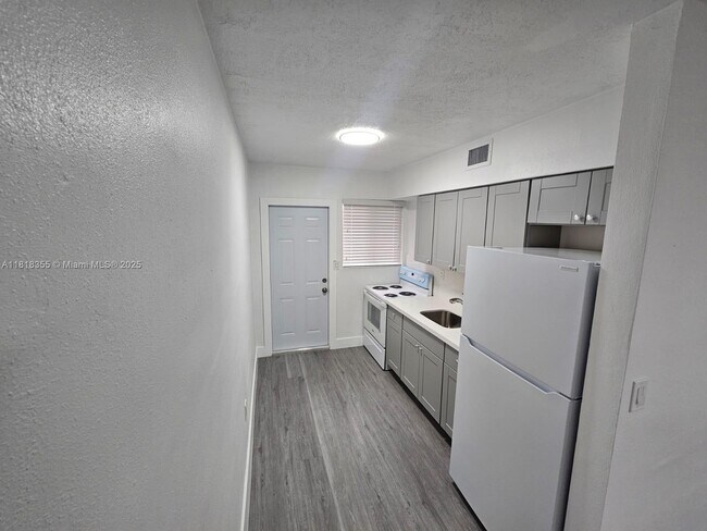 Building Photo - 1020 Opa-locka Blvd