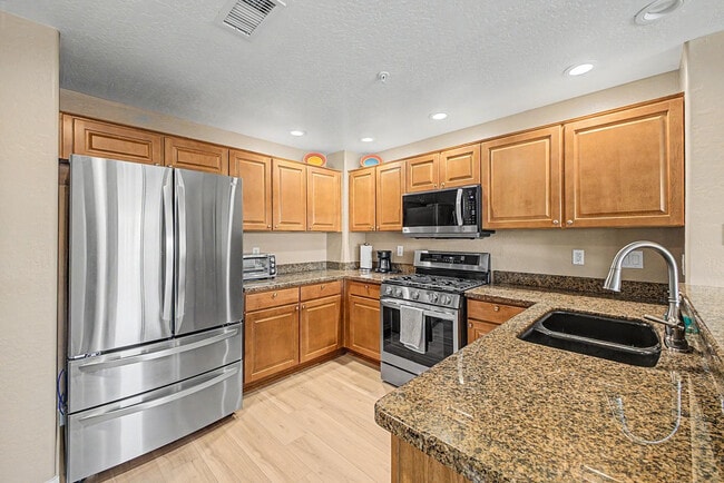 Building Photo - 16800 E El Lago Blvd