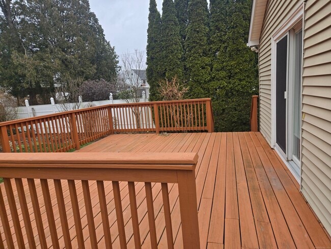 Building Photo - 36 Tina Cir