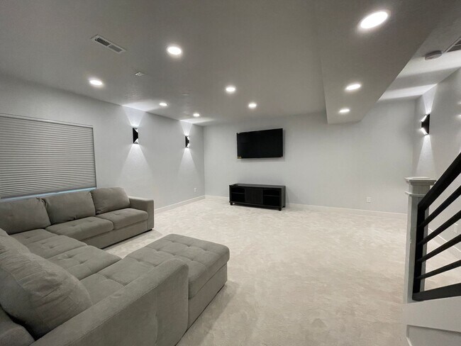 Building Photo - Live Lavishly in Harmony Ridge- Fully Furnished 5-Bedroom Dream Home with Backyard Oasis & Speake...
