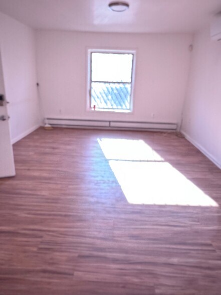 Building Photo - 2924 Southern Ave SE