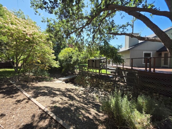 Building Photo - 3310 Manzana St