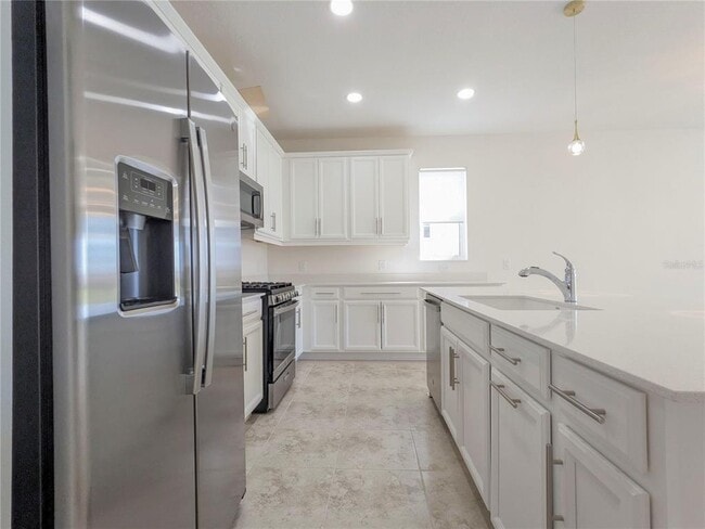 Building Photo - 8125 Sternway Rd