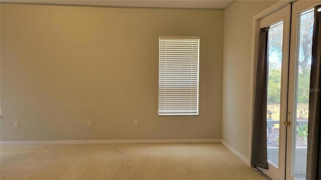 Building Photo - 421 Holly Fern Trl
