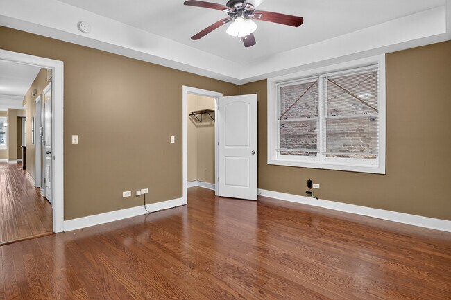 Building Photo - 4755 S St Lawrence Ave