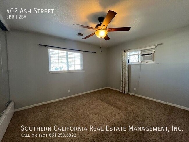 Building Photo - 402 Ash St