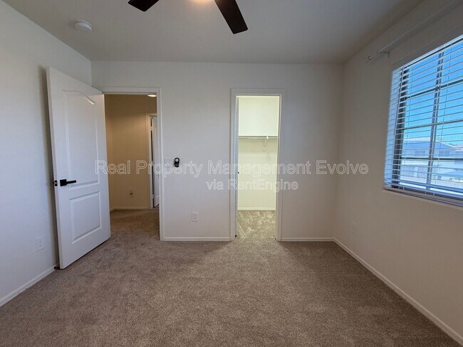 Building Photo - 20858 N 90th Ave