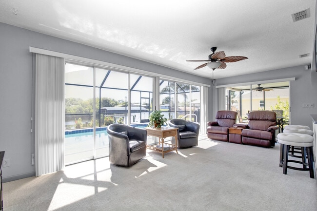 Building Photo - 4274 Gillot Blvd