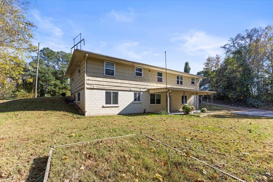 Primary Photo - 5013 Eastview Terrace